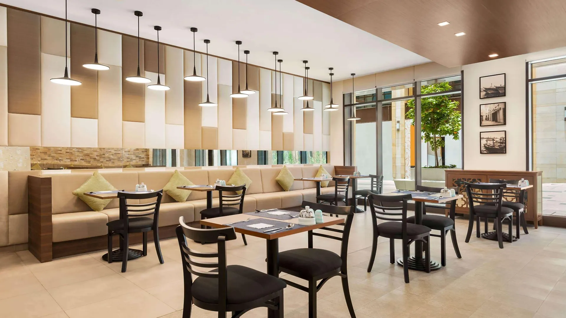 **  Hotel Ibis Styles Dubai Gold District Emiratos Árabes Unidos
